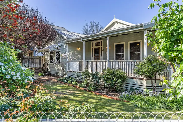 23 River Bank Boulevard, South Guildford WA 6055