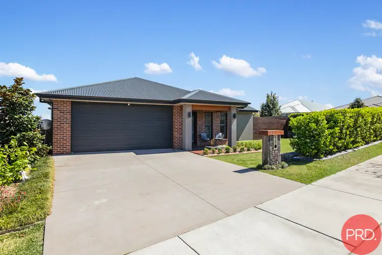 27 Mountain Street, Chisholm NSW 2322