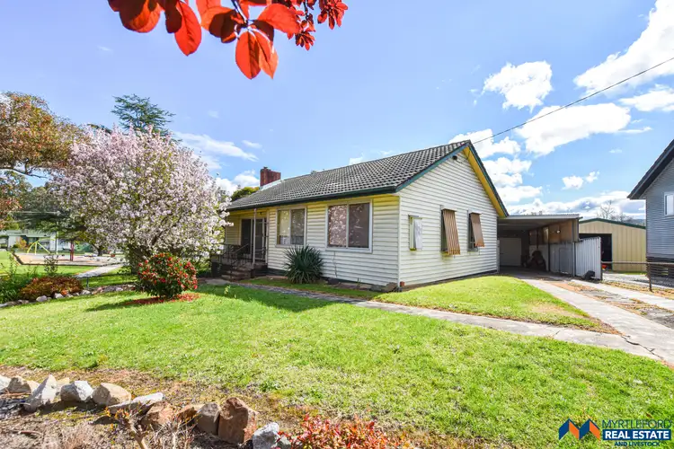 21 Ashdowne Avenue, Myrtleford VIC 3737