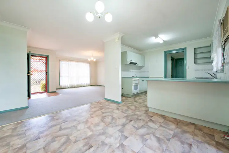 Fifth view of Homely unit listing, Unit 2/400-402 WHEELERS LANE, Dubbo NSW 2830