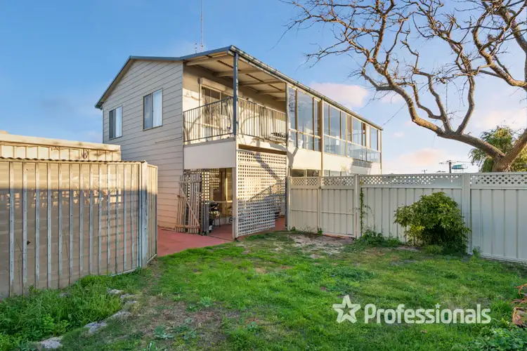 Sixth view of Homely house listing, 4 Cowrie Court, Peppermint Grove Beach WA 6271