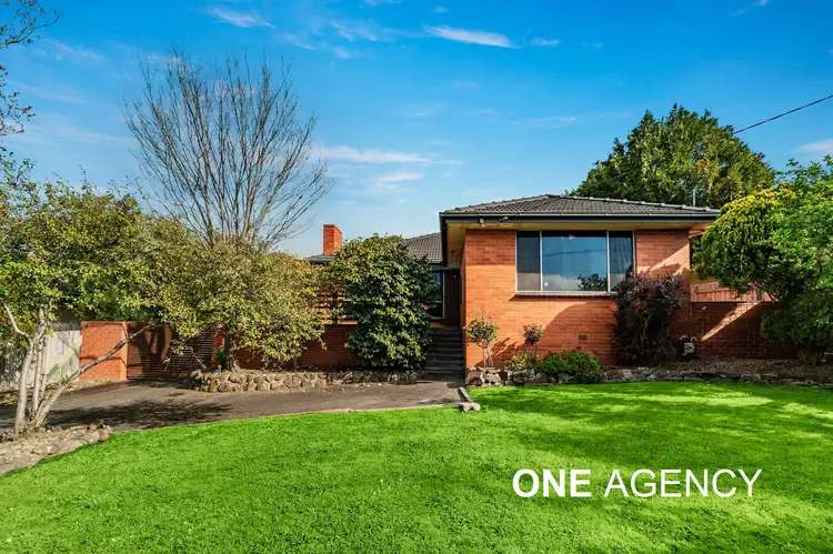 49 Lee Ann Crescent, Croydon VIC 3136