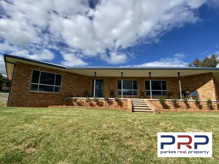 39 Farrer Street, Parkes NSW 2870