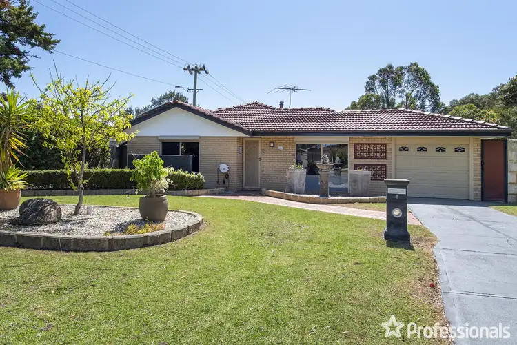 Second view of Homely house listing, 6 Biloxie Place, Warnbro WA 6169