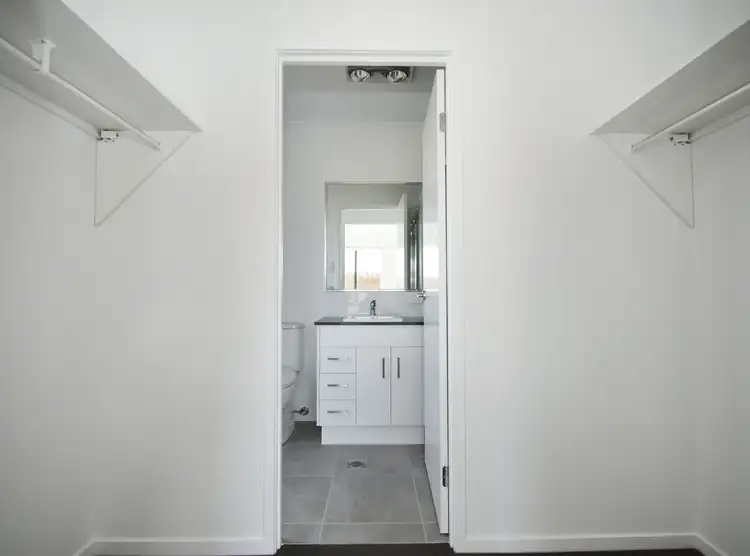 Sixth view of Homely unit listing, 1/38 Radcliffe Crescent, Glenvale QLD 4350