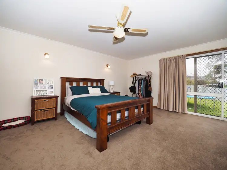 Fifth view of Homely house listing, 11 Queens Avenue, Ararat VIC 3377