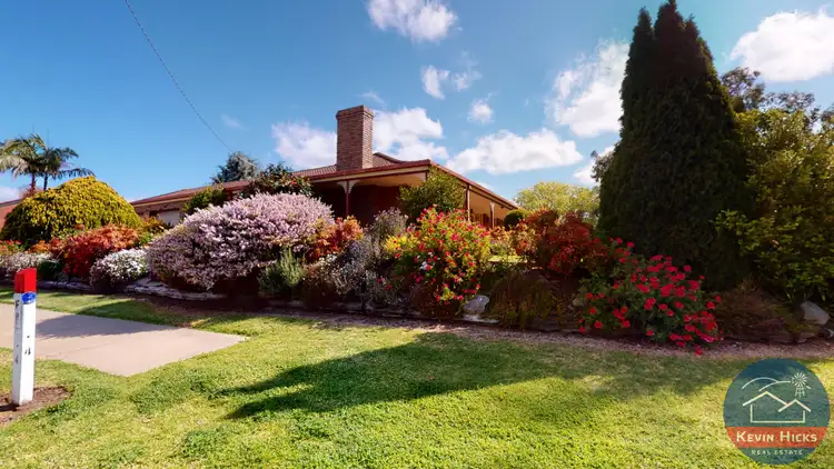 Second view of Homely house listing, 8 Gordon Drive, Kialla VIC 3631