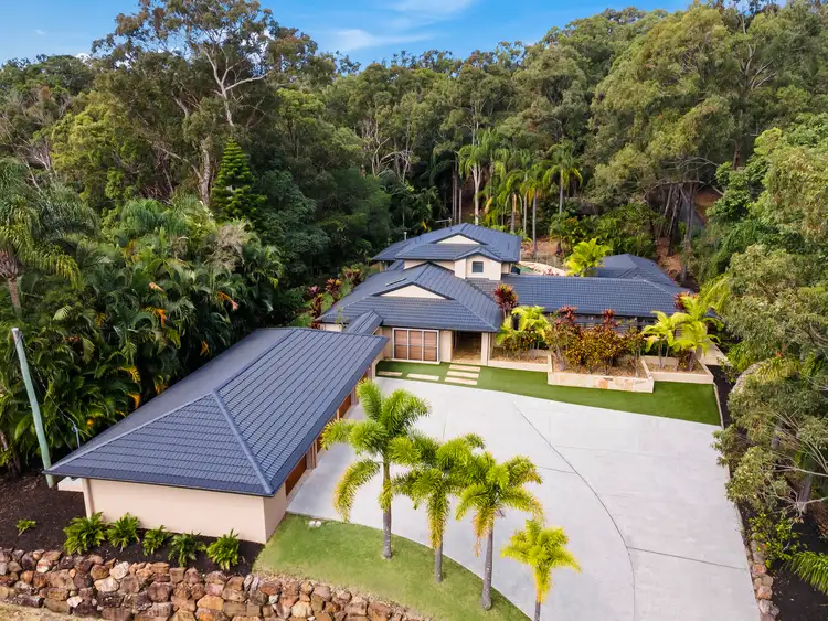 7 Cheshire Grove, Elanora QLD 4221
