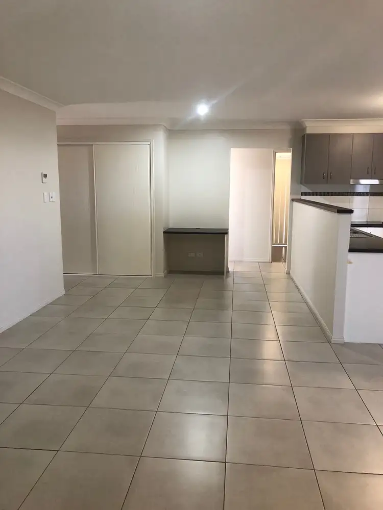 Fifth view of Homely house listing, 2/23 Gosden Drive, Dalby QLD 4405