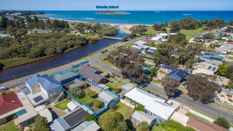8 Kent Drive, Victor Harbor SA 5211