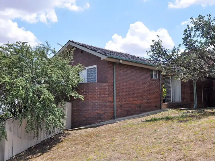 1 Telopea Place, Junee NSW 2663