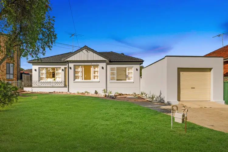 2 Carol Crescent, Roselands NSW 2196
