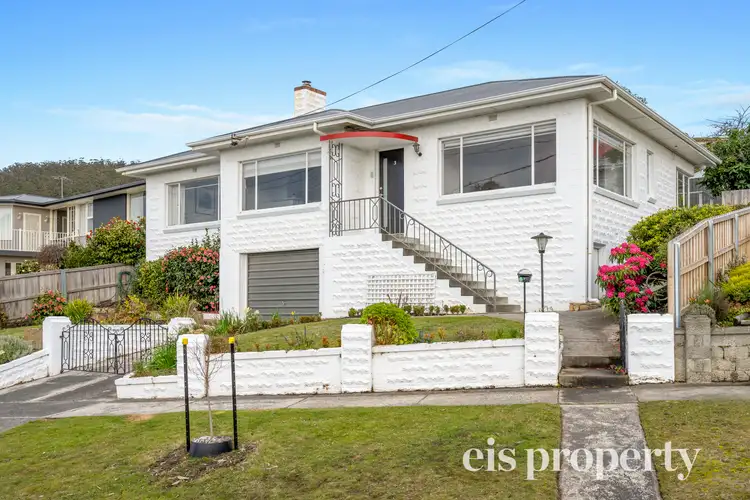 3 Hooper Crescent, Mount Stuart TAS 7000