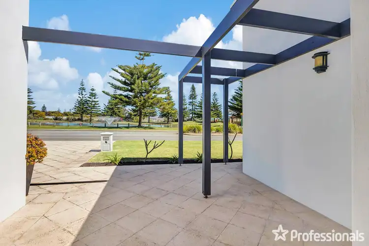 Fourth view of Homely house listing, 10 Bayside Boulevard, Port Kennedy WA 6172