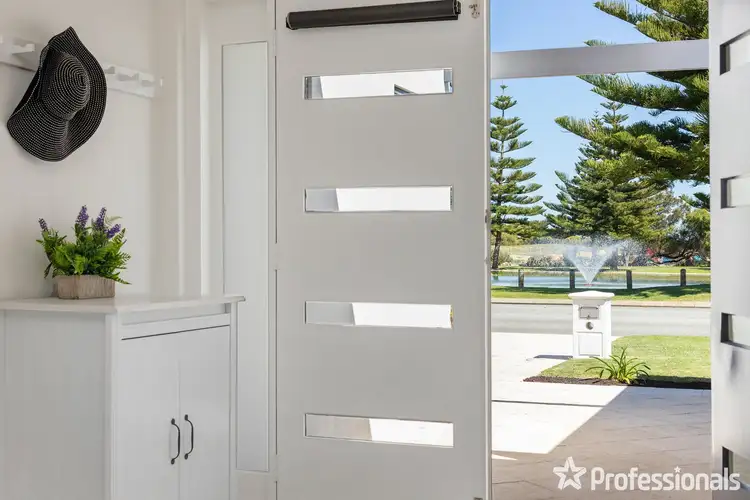 Fifth view of Homely house listing, 10 Bayside Boulevard, Port Kennedy WA 6172