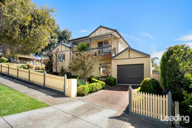10 Hill Grove, Sunbury VIC 3429