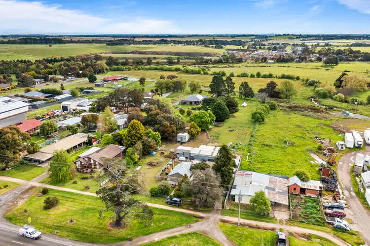 Fourth view of Homely house listing, 195-197 Howe Street, Miners Rest VIC 3352