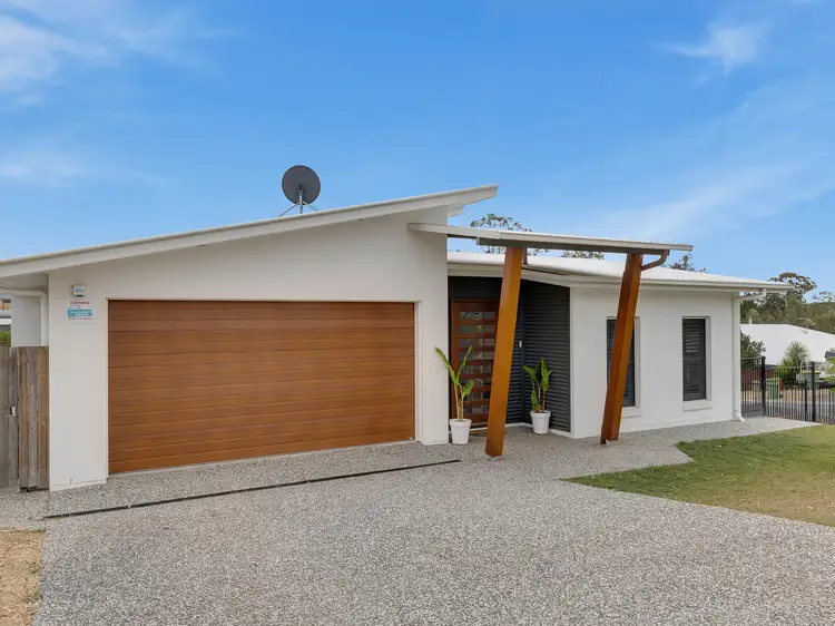 1 Dee Street, Deebing Heights QLD 4306