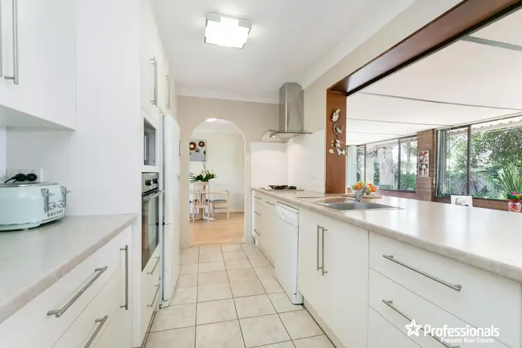 19 Glencairn Way, Parkwood WA 6147