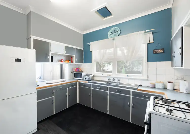 Second view of Homely house listing, 2 Winifred Street, Horsham VIC 3400