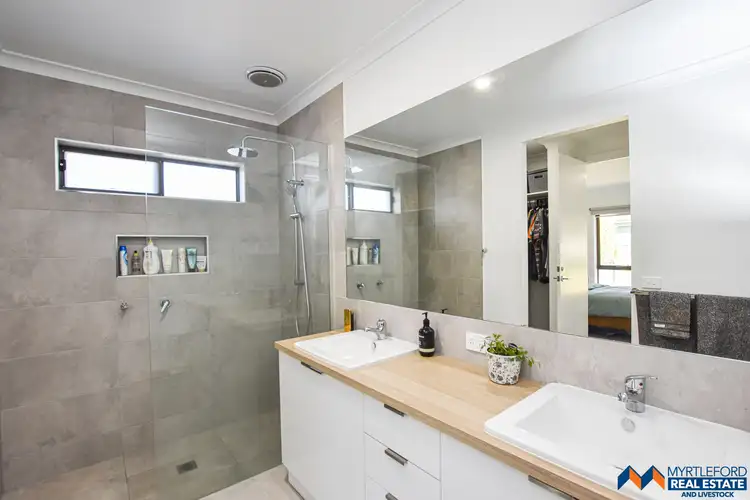 Fifth view of Homely house listing, 195 Standish Street, Myrtleford VIC 3737