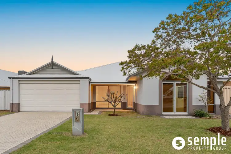 10 Windchime Terrace, Atwell WA 6164