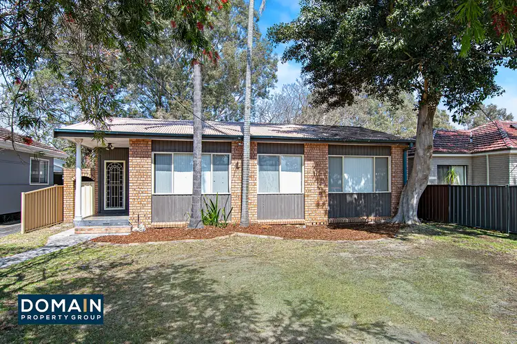 8 Miami Avenue, Woy Woy NSW 2256