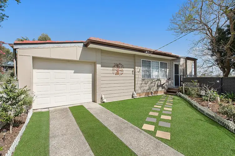Fifth view of Homely house listing, 2a Fallside Street, Fishing Point NSW 2283