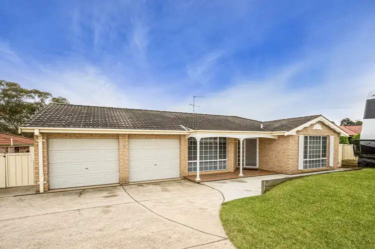230 Welling Drive, Mount Annan NSW 2567