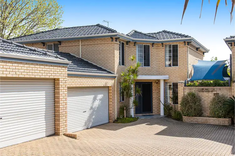 2/3 Hazel Street, Como WA 6152