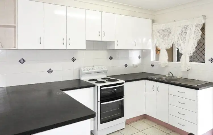 Second view of Homely unit listing, 5/32-34 Henry Street, West End QLD 4810