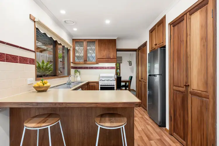 Fifth view of Homely house listing, 8 Huntly Close, Highton VIC 3216