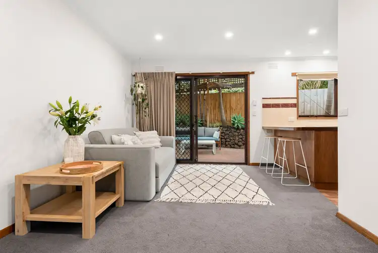Sixth view of Homely house listing, 8 Huntly Close, Highton VIC 3216