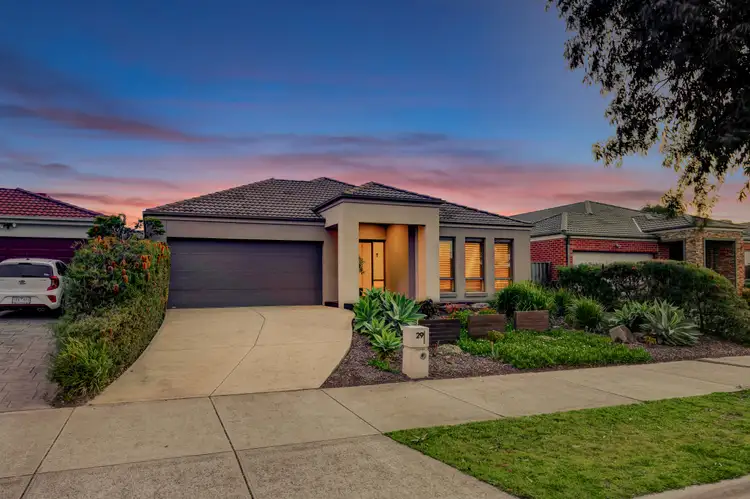 Main view of Homely house listing, 29 Mannavue Boulevard, Cranbourne North VIC 3977