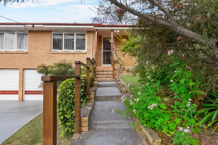 6 Gemalla Street, Stafford Heights QLD 4053