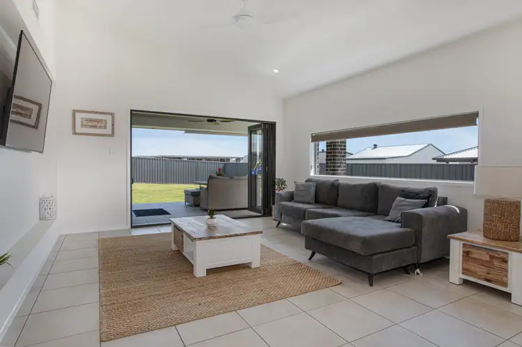 Fifth view of Homely house listing, 10 Marika Street, Lochinvar NSW 2321