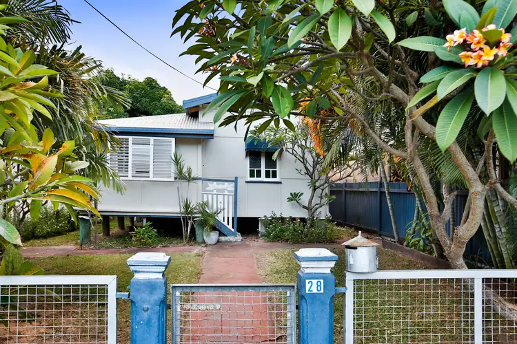 28 Sixth Avenue, South Townsville QLD 4810