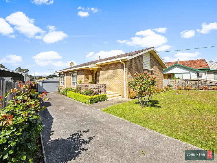 11 Tresswell Avenue, Newborough VIC 3825