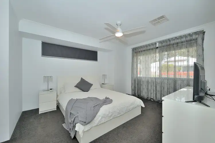 Seventh view of Homely house listing, 6 Yewers Drive, Champion Lakes WA 6111