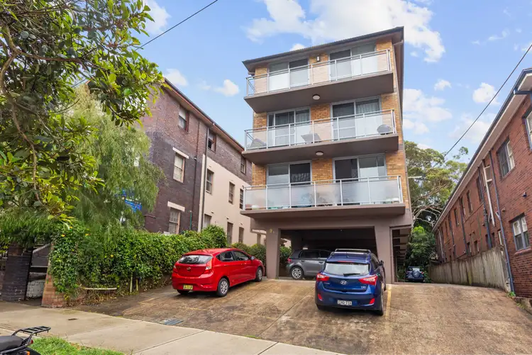 Main view of Homely unit listing, 2/9A Bennett St, Bondi NSW 2026