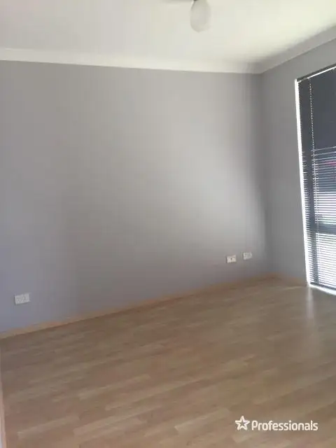 Fifth view of Homely house listing, 35 Goldfinch Bend, Harrisdale WA 6112