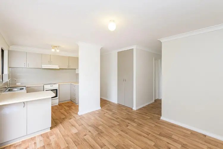 Fifth view of Homely villa listing, 3/6 Surrey Road, Wilson WA 6107