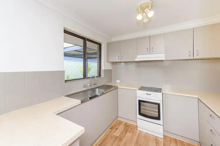 Sixth view of Homely villa listing, 3/6 Surrey Road, Wilson WA 6107