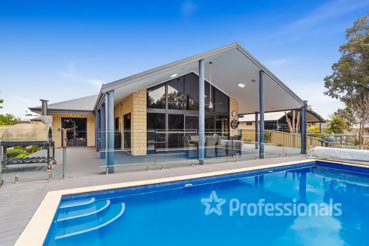 9 Avon Gardens, Millbridge WA 6232