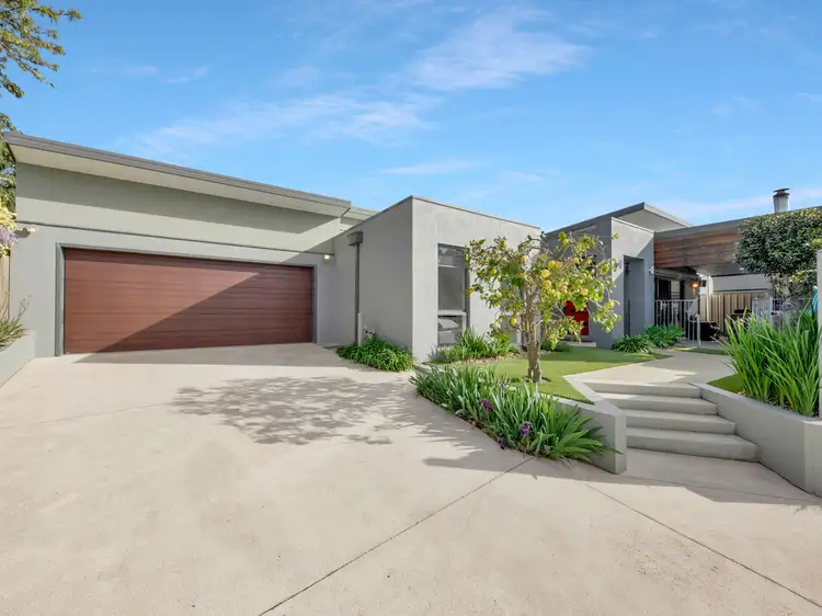 2/1 Verbena Street, Baranduda VIC 3691