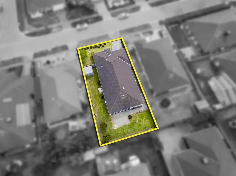 Second view of Homely house listing, 6 Westmoreland Avenue, Cranbourne North VIC 3977