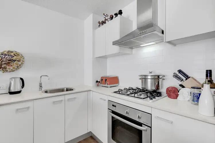 Third view of Homely apartment listing, 401/8 Cordelia Street, South Brisbane QLD 4101