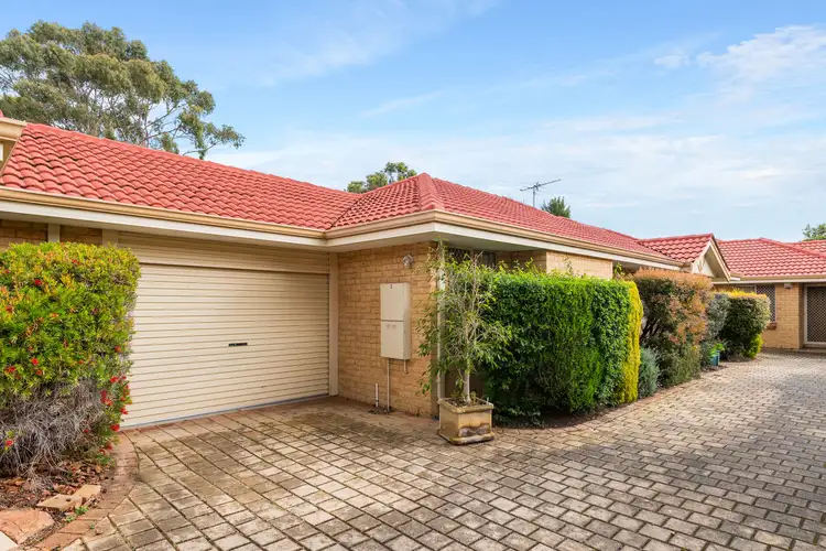 3/6 Groves Avenue, Attadale WA 6156