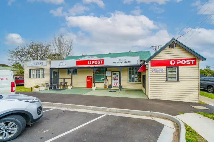 Fifth view of Homely house listing, 18 Railway Road, Clyde VIC 3978