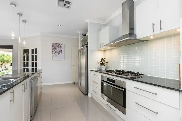 Sixth view of Homely house listing, 8 Jacksonia Promenade, Success WA 6164